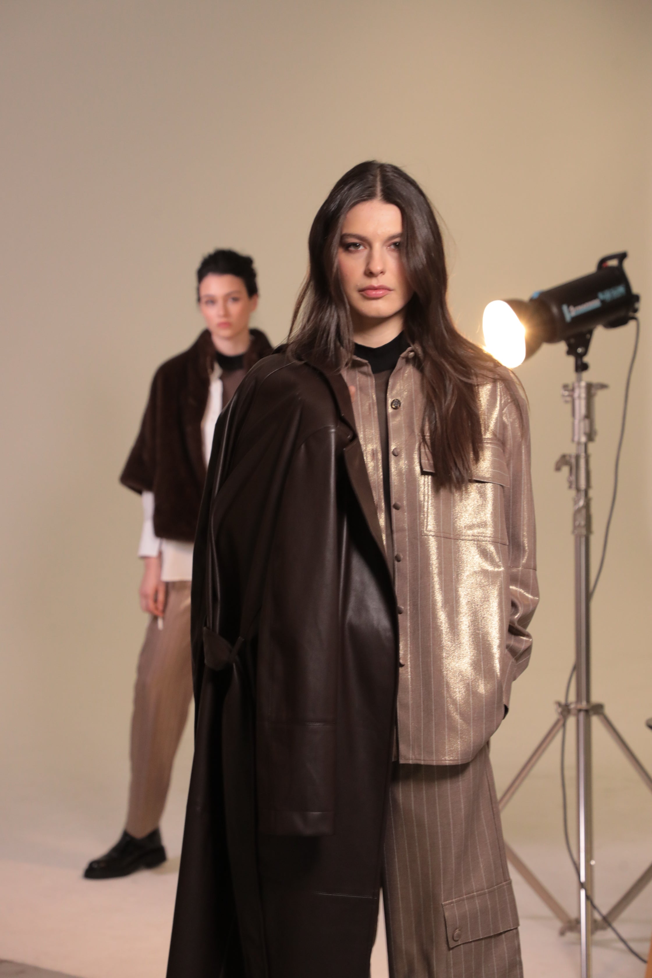 Veste cappuccino Cléa épaules ajourées