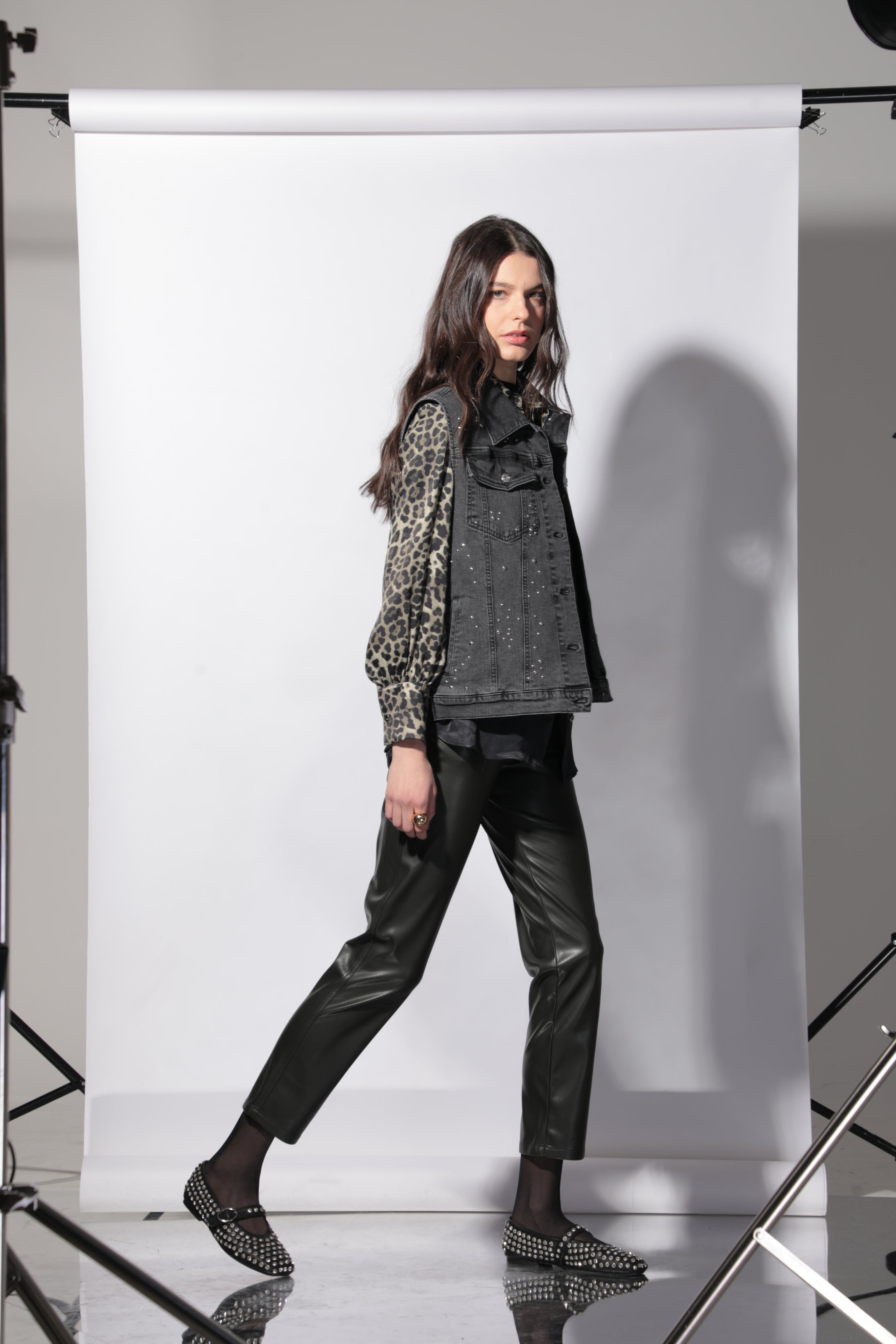 Pantalon Haussmann en cuir vegan Kaki