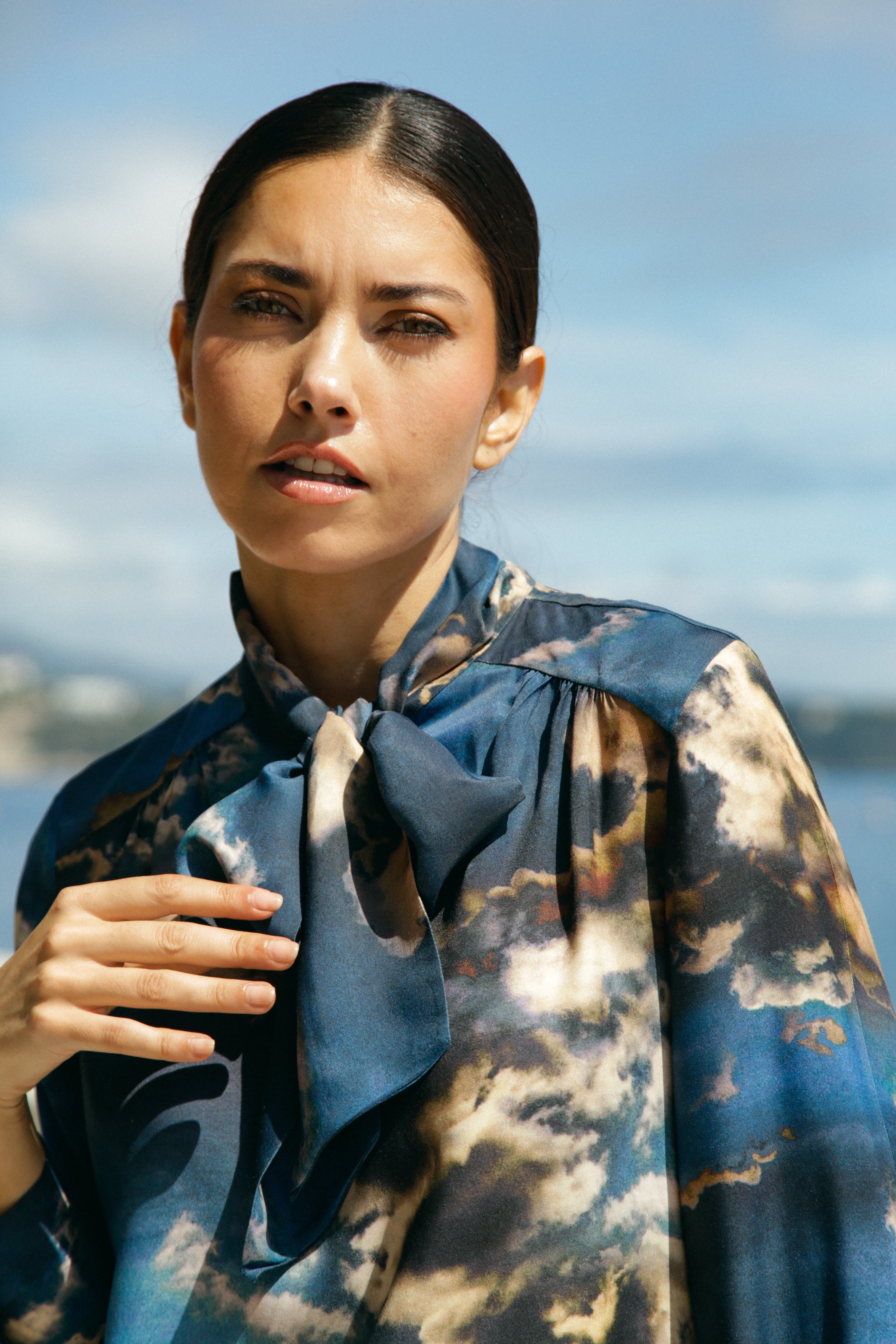 Blouse Mia  col lavallière imprimé "nuage"