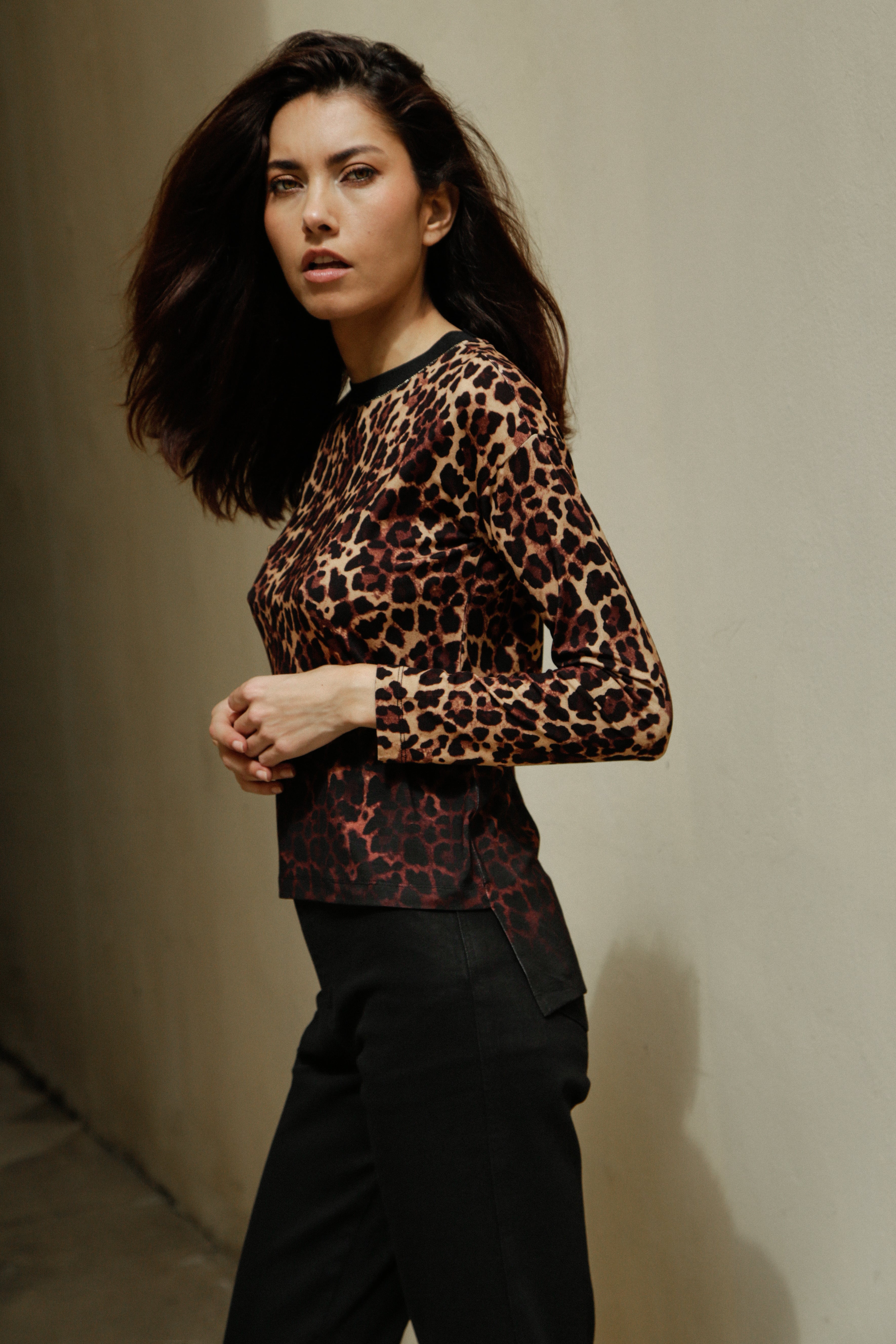 T-shirt Iris manches longues en viscose imprimé léopard Moka