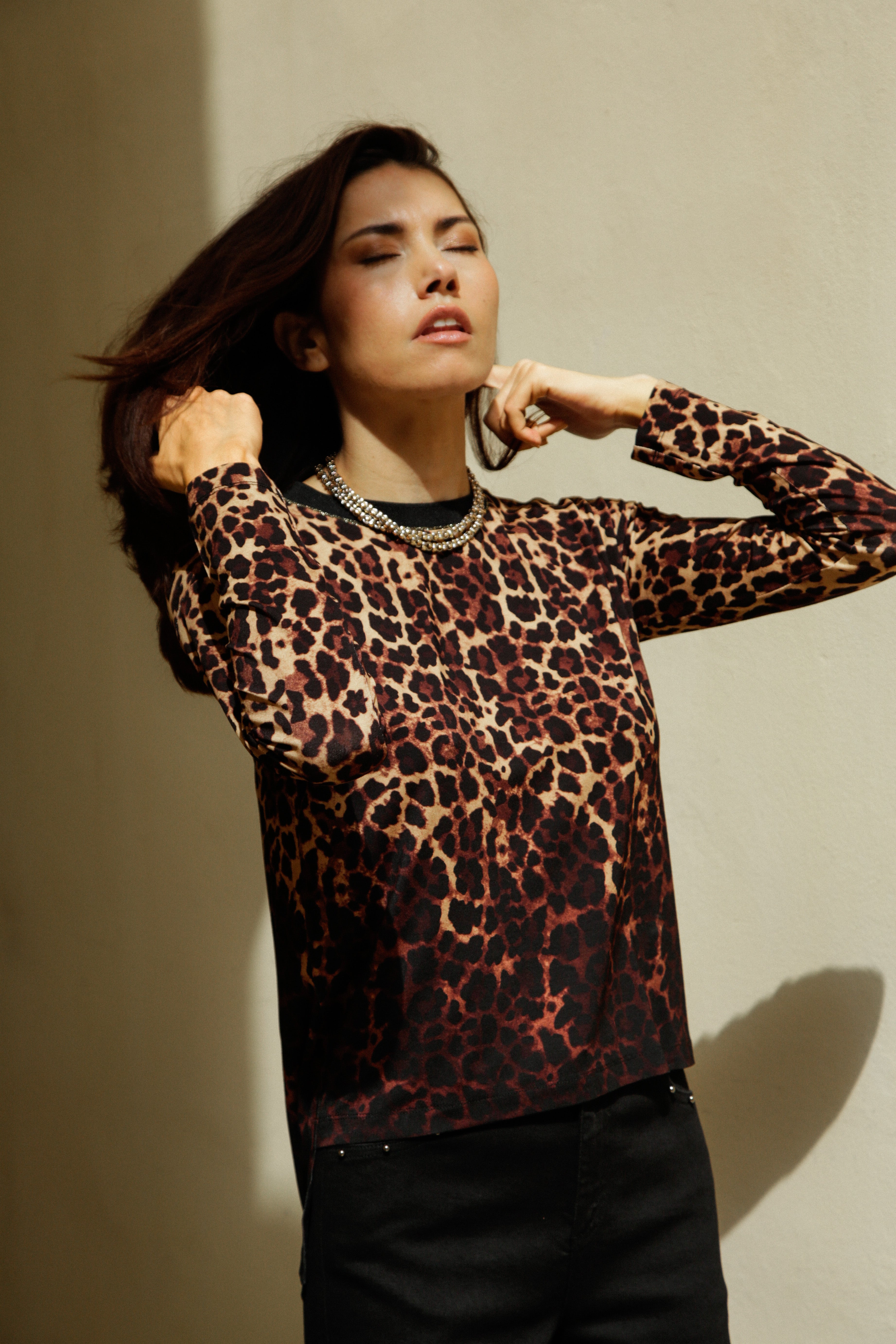 T-shirt Iris manches longues en viscose imprimé léopard Moka