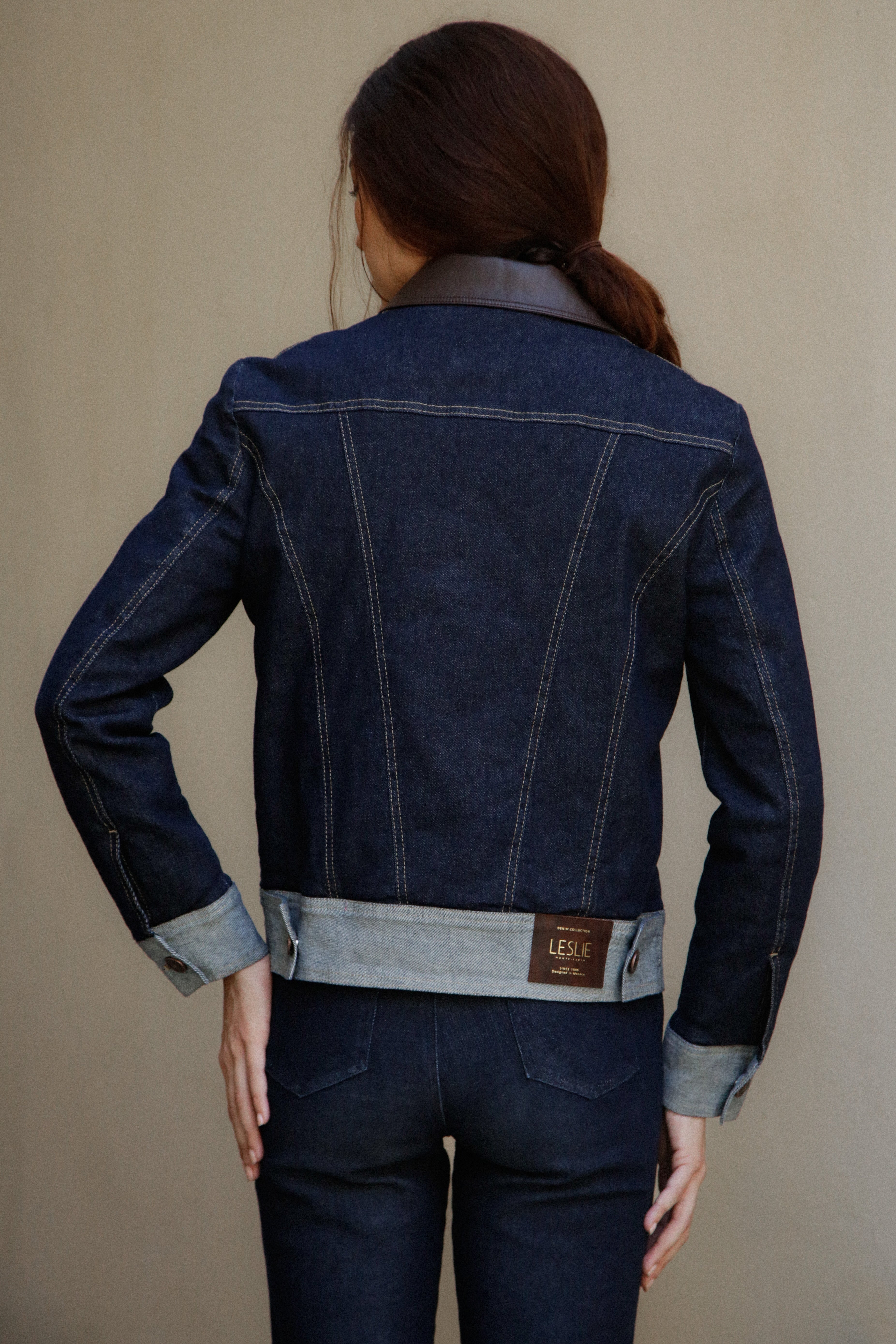 Jean Slim Aurore en denim brut.