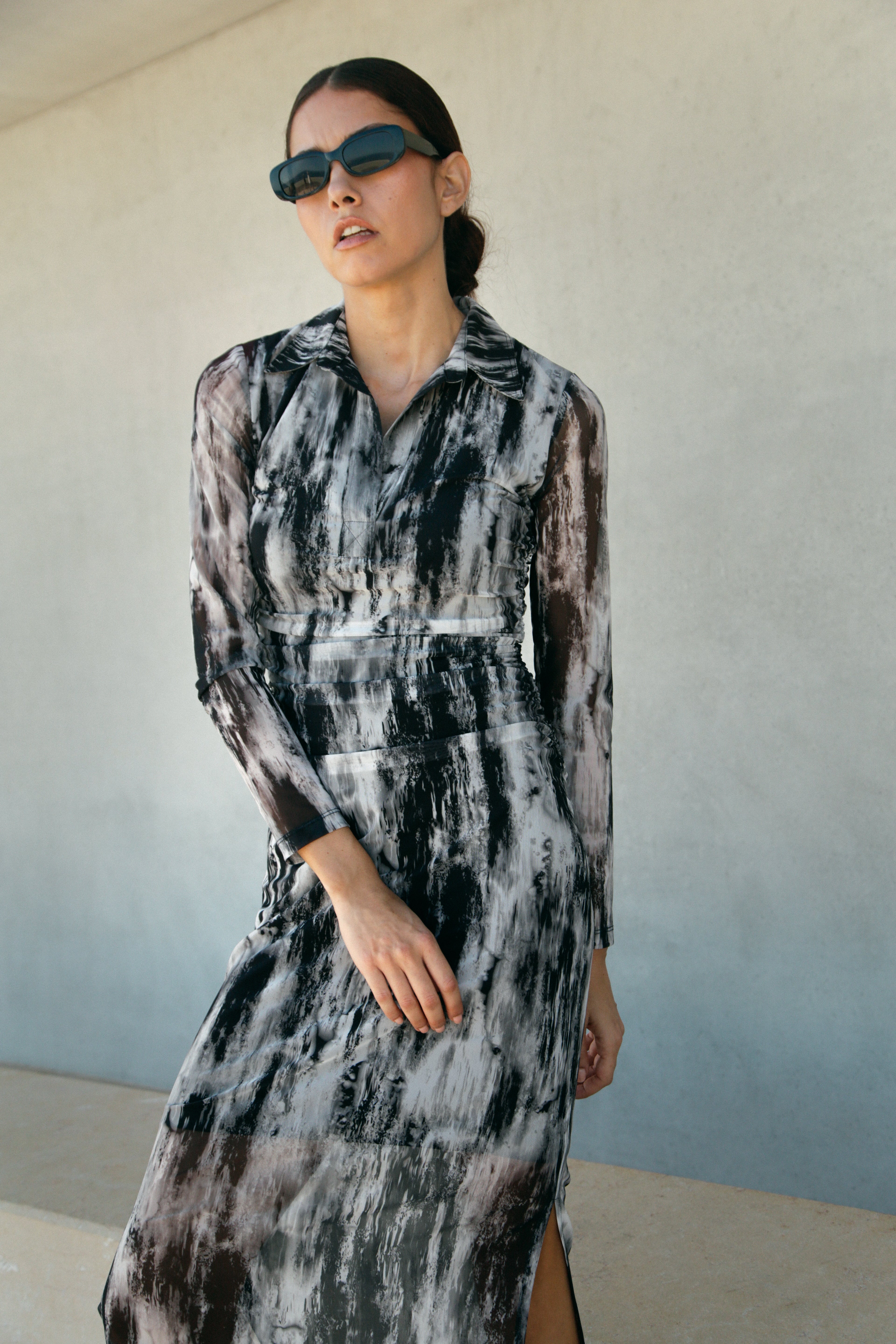 Robe Eclipse drapée en maille résille imprimé B&M
